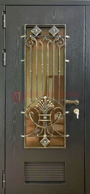 Одностворчатая железная дверь со стеклом и ковкой для дома ДСК-101 в Дубне