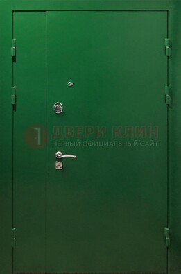 Зеленая распашная тамбурная дверь Порошок ДТМ-47 в Воронеже