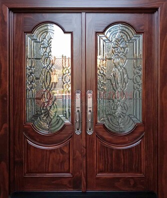 Классическая железная дверь с массивом дуба для входа ВЖ-23 в Воронеже
